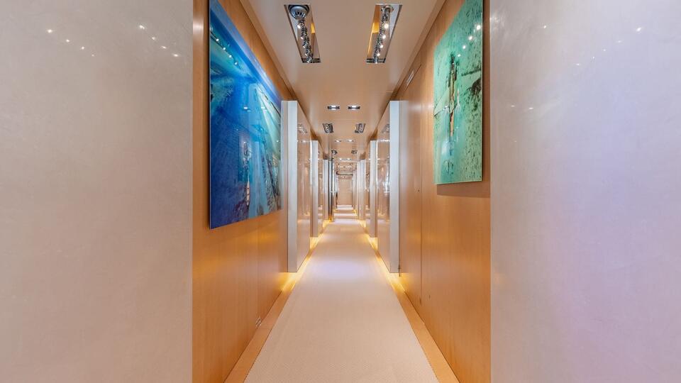 Loon Gallery Image 3