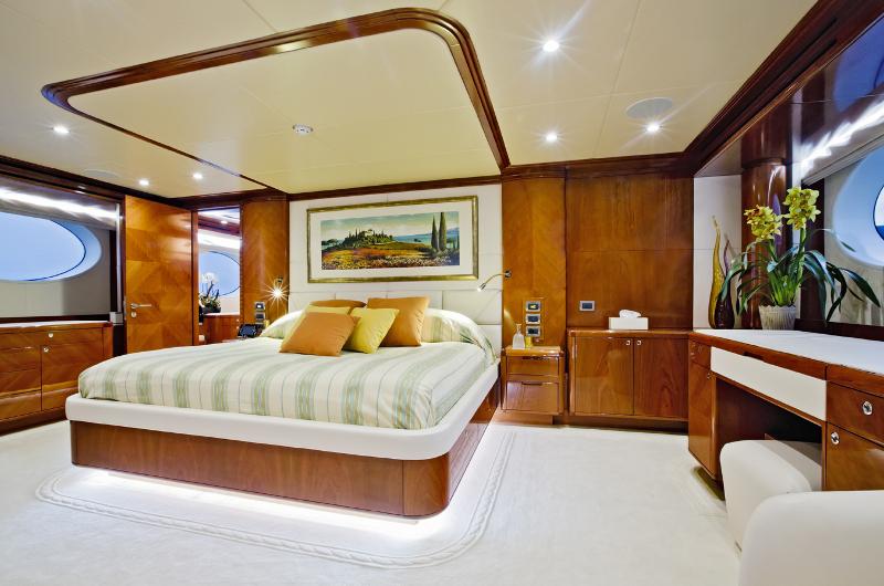 Marina Wonder Gallery Image 1