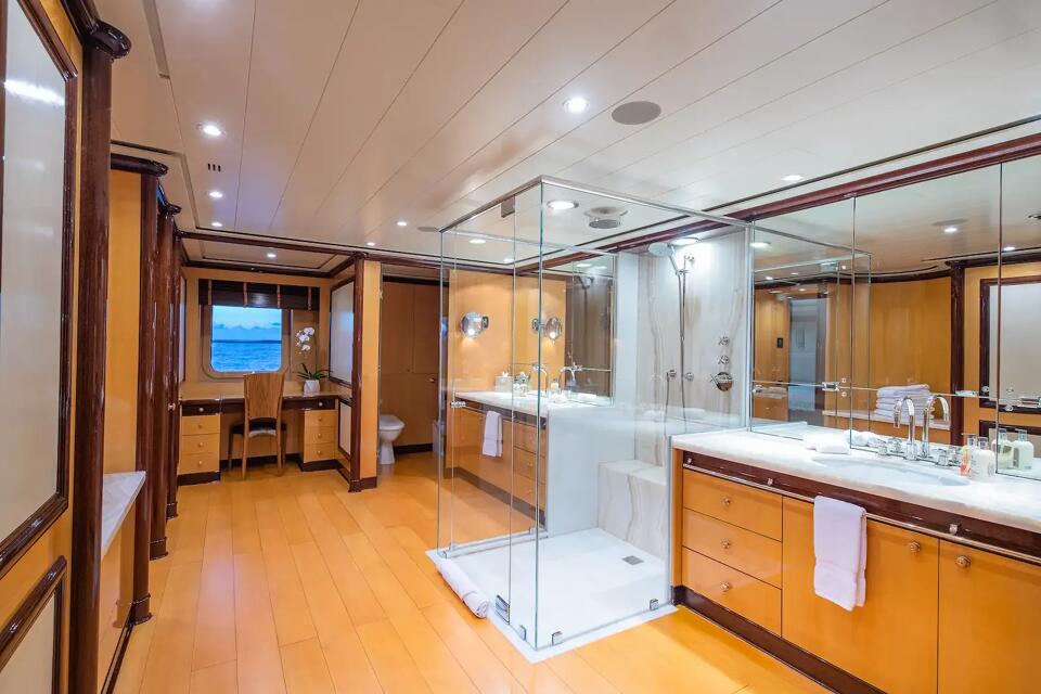 Nita K II Gallery Image 1