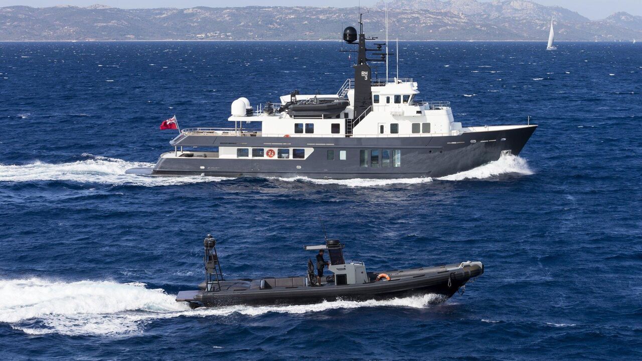 rh-three-image-2