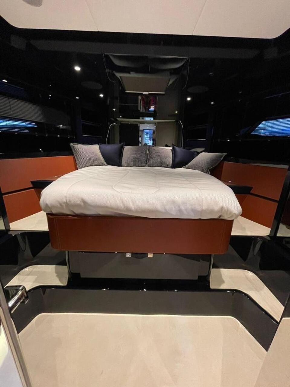 Riva Dolceriva 48 Gallery Image 2