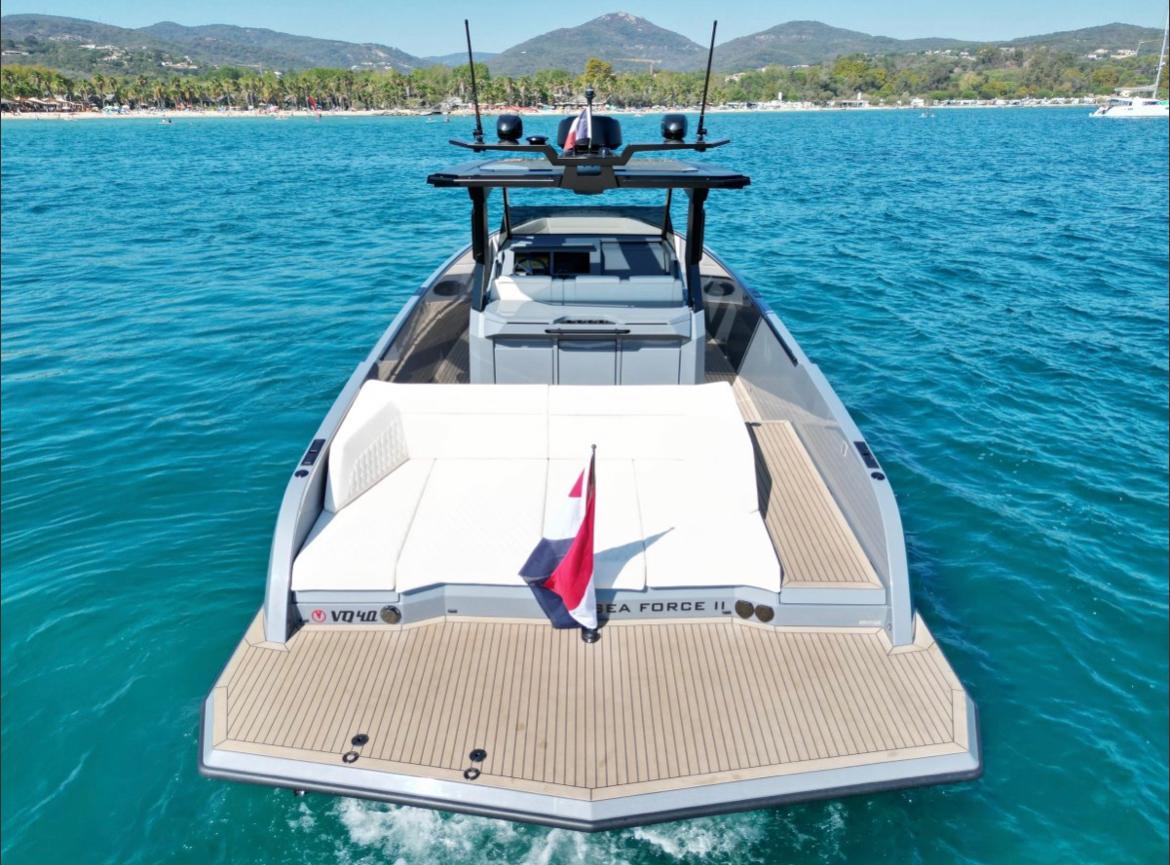 vanquish-40-sports-line-image-5