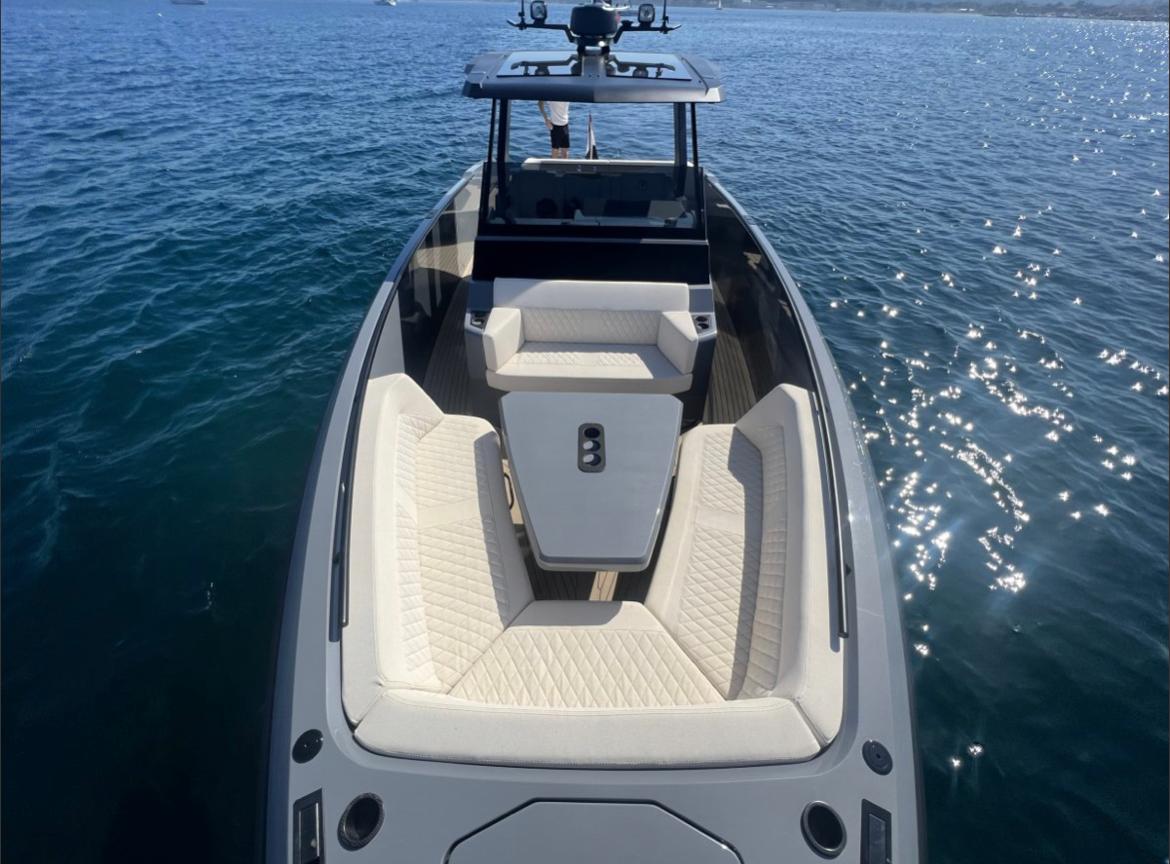 vanquish-40-sports-line-image-8