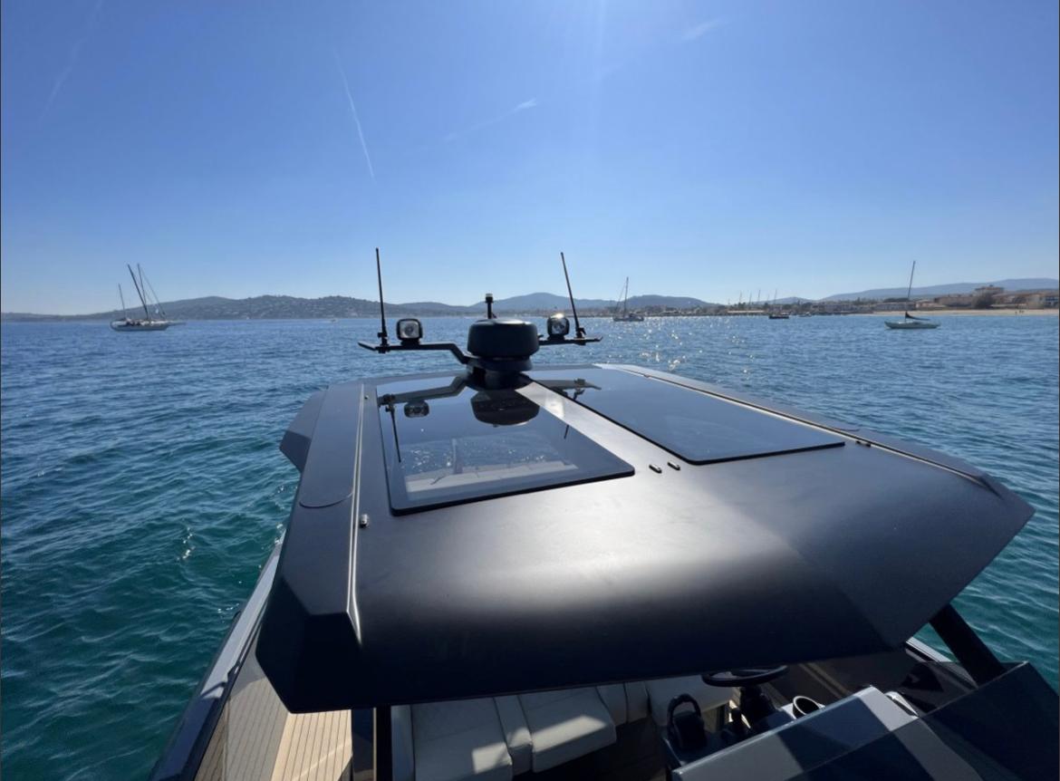 Vanquish 40 Sports Line Gallery Image 1