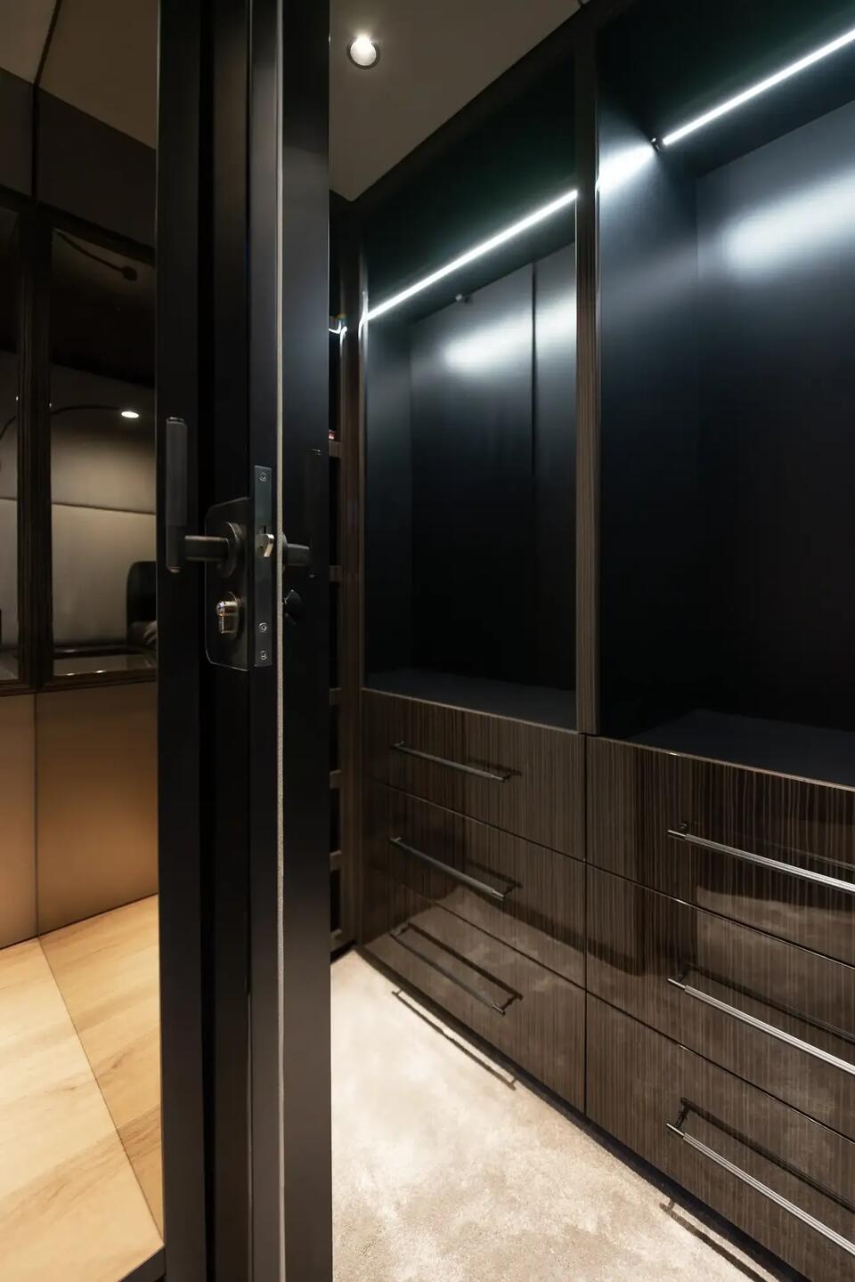 Ylime Gallery Image 2