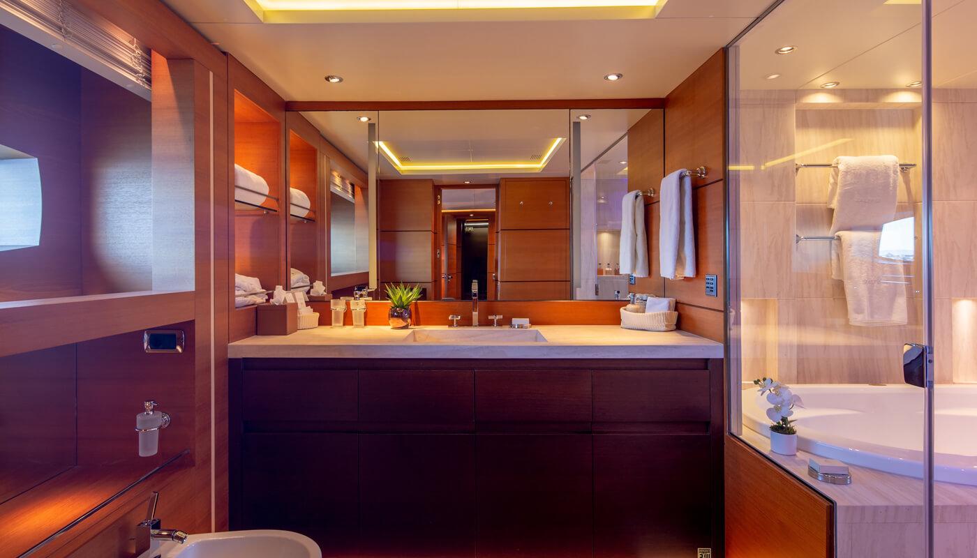 Zaliv III Gallery Image 1
