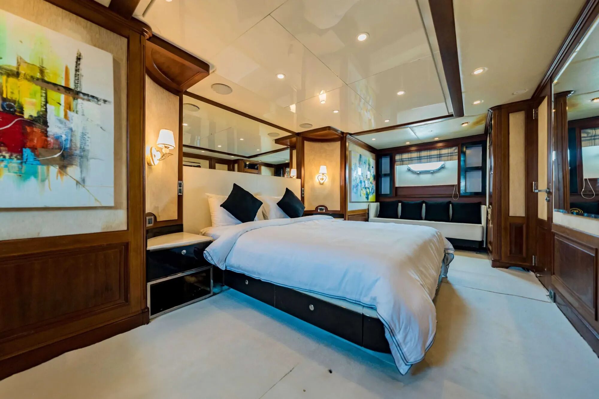 Benetti 115 Gallery Image 3