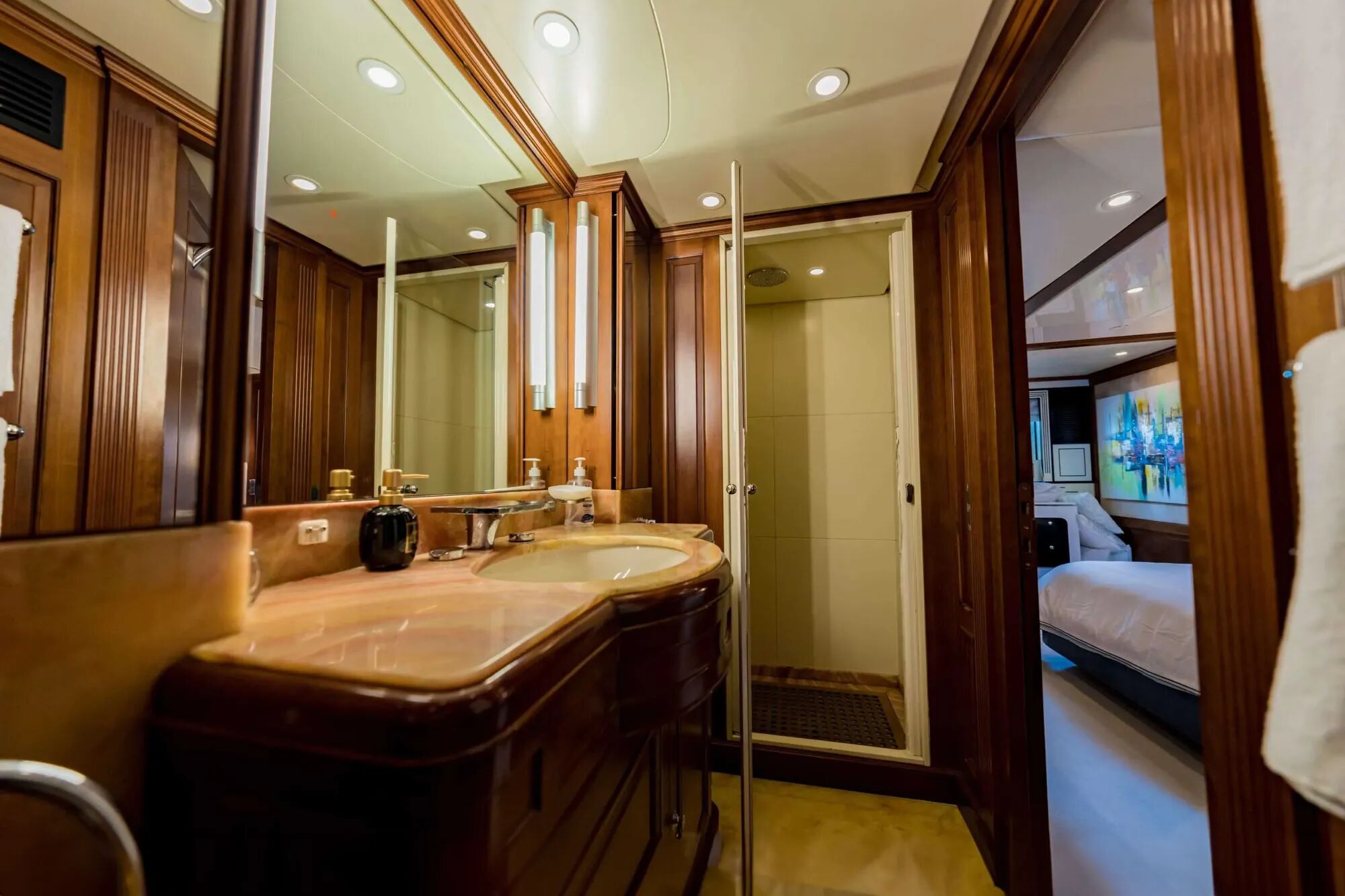 Benetti 115 Gallery Image 1