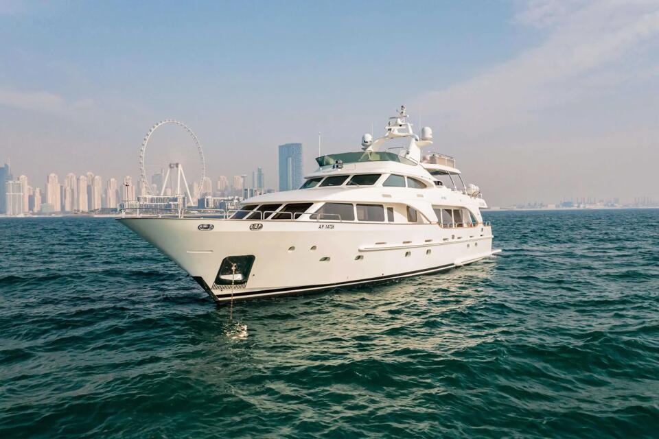 Benetti 115 Gallery Image 2