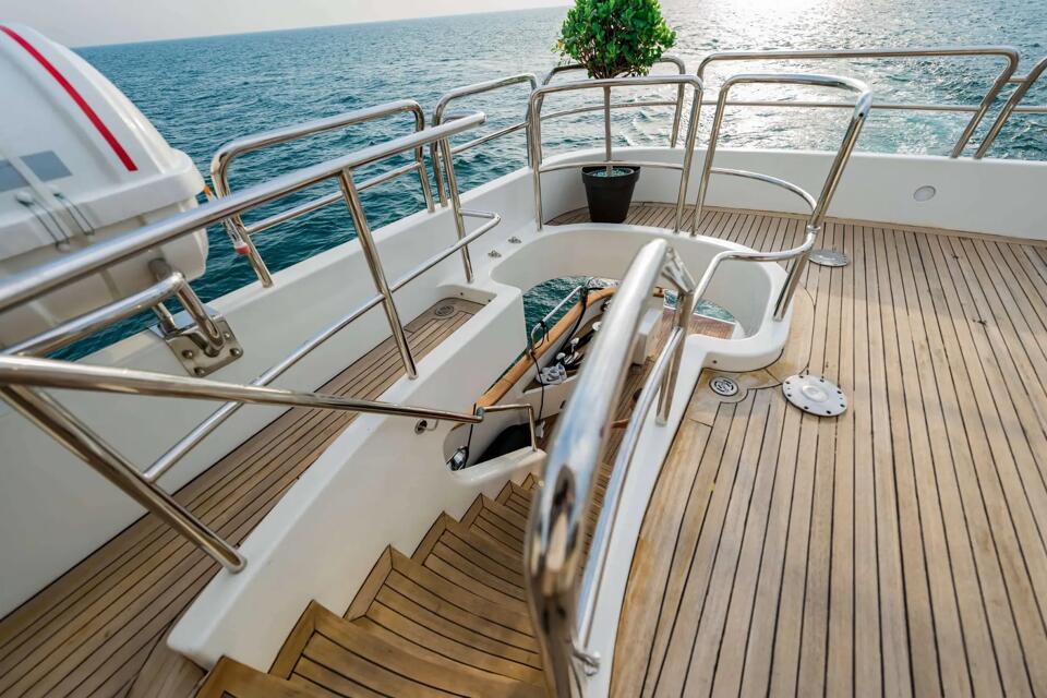 Benetti 115 Gallery Image 3