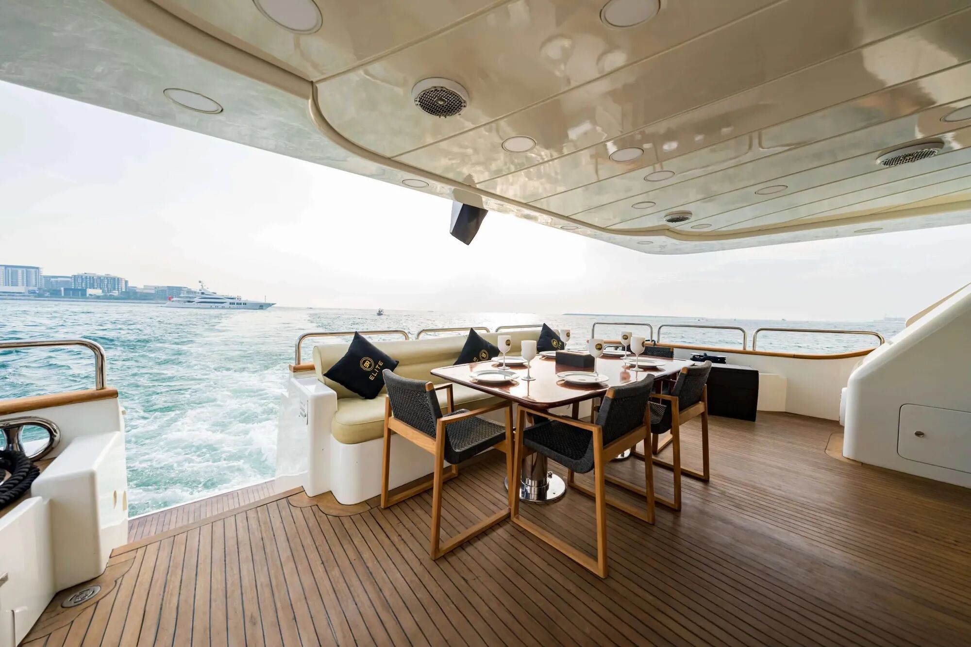 Benetti 115 Gallery Image 1