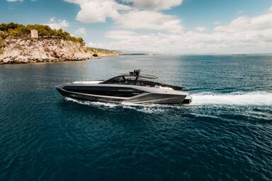 Luxury charter yacht Ecliffslite in the deep blue waters surrounded by 