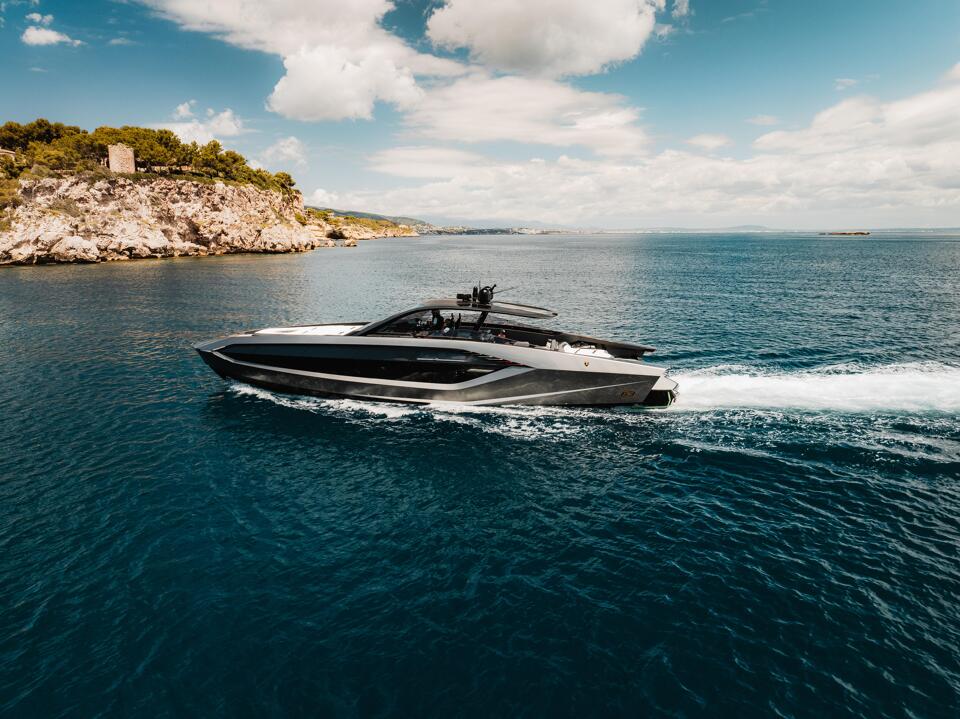 Luxury charter yacht Ecliffslite in the deep blue waters surrounded by 