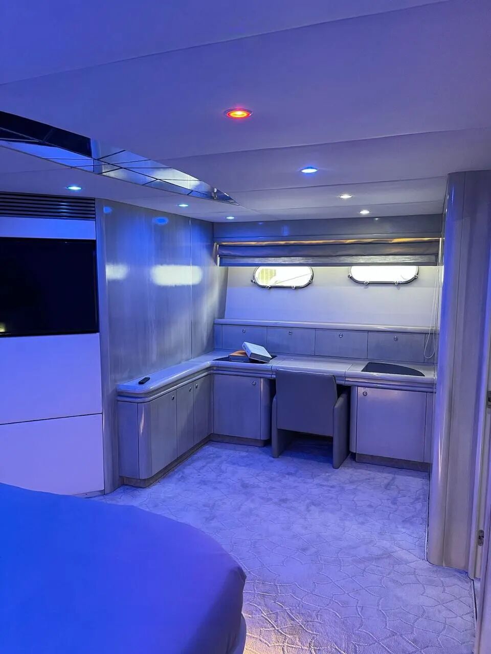 UD30 Gallery Image 1