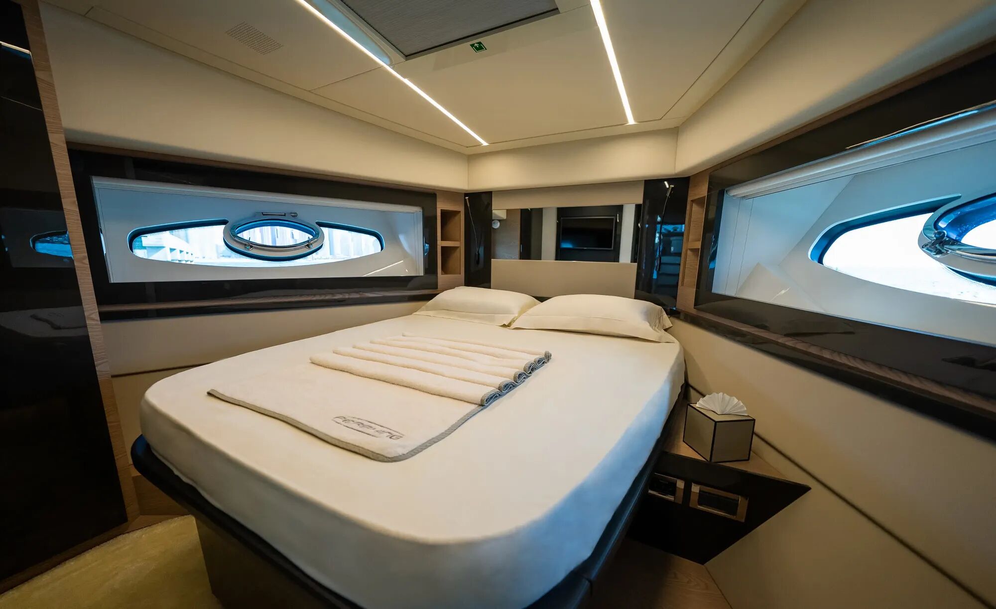 Predator Pershing 7X Gallery Image 2