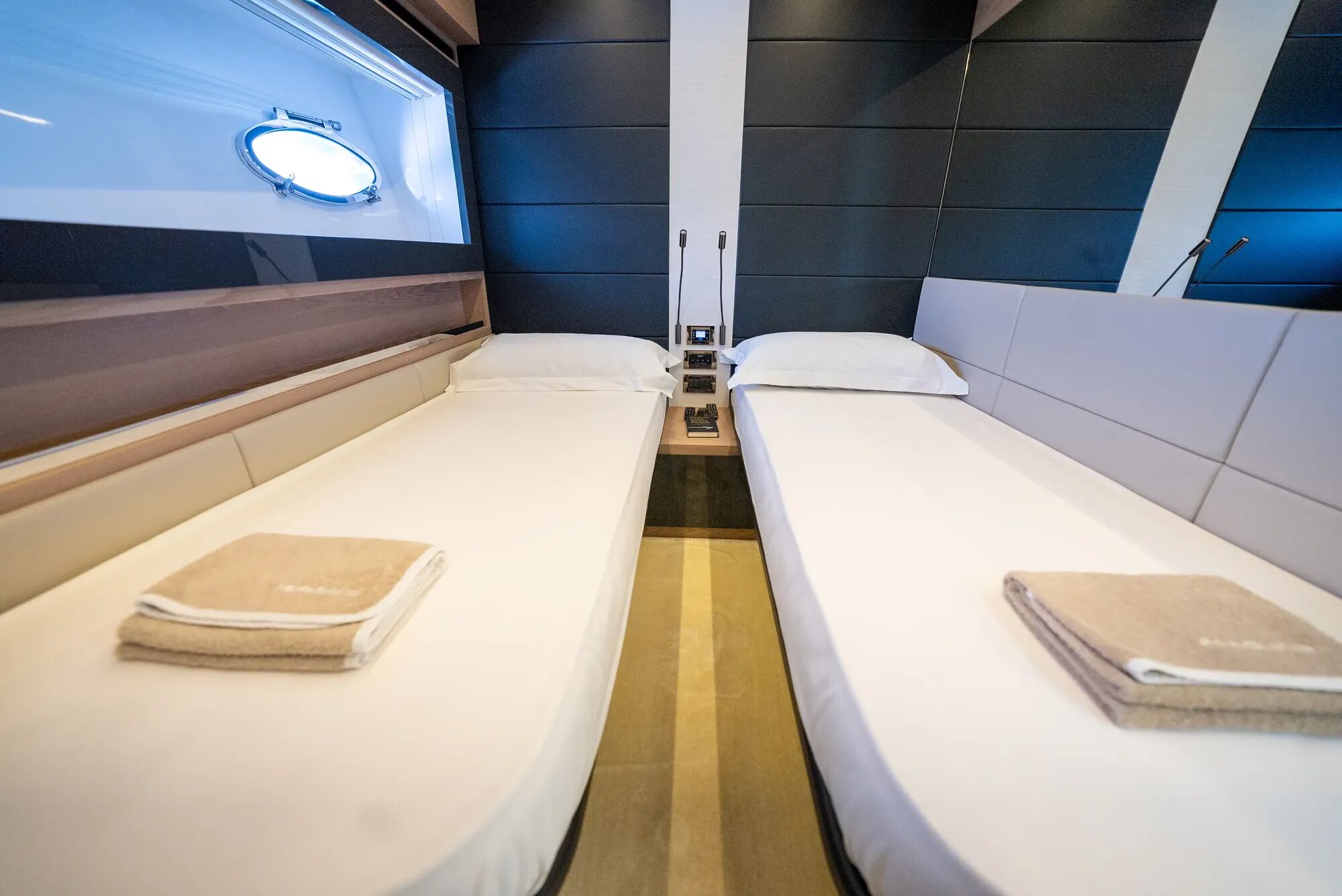 Predator Pershing 7X Gallery Image 5