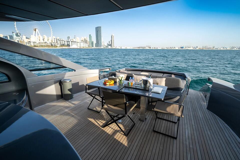 Predator Pershing 7X Gallery Image 1