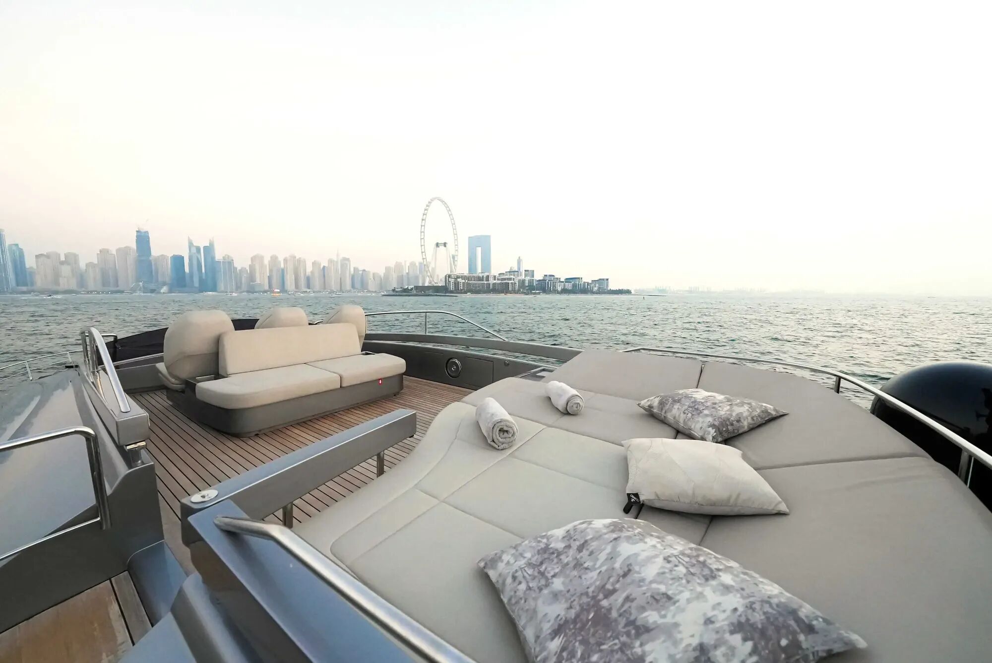 Predator Pershing 8X Gallery Image 5
